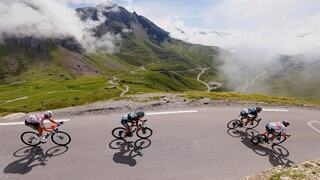 TourCyclists_EN-US0589835009.jpg